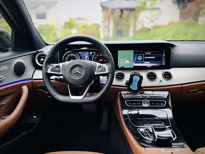 Mercedes-Benz E-Class 2017 E 300 Sport — фото 9