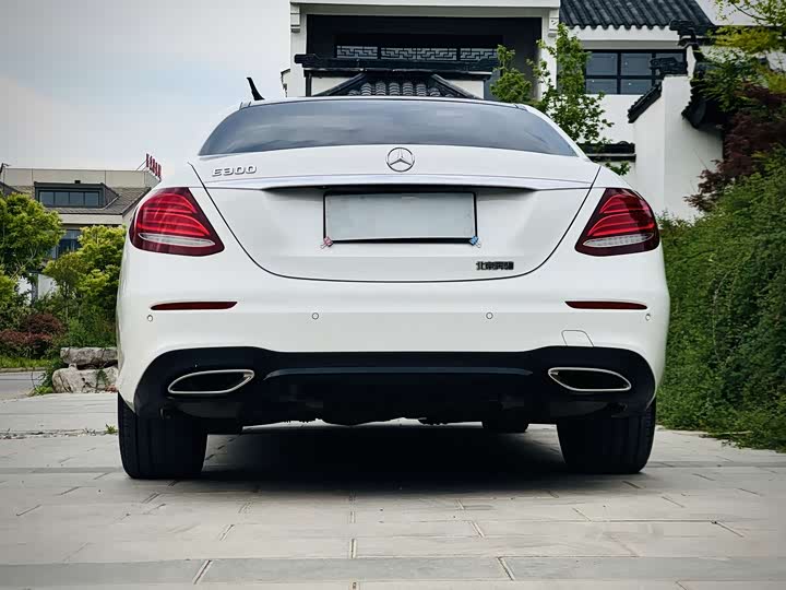 Mercedes-Benz E-Class 2017 E 300 Sport — фото 5