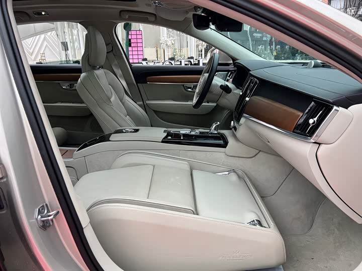Volvo S90 Hybrid 2019 T 8 E Hybrid 3 VI — фото 12