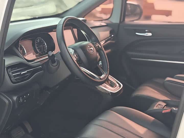 Trumpchi M6 2021 270 T DCT ( ) — фото 4