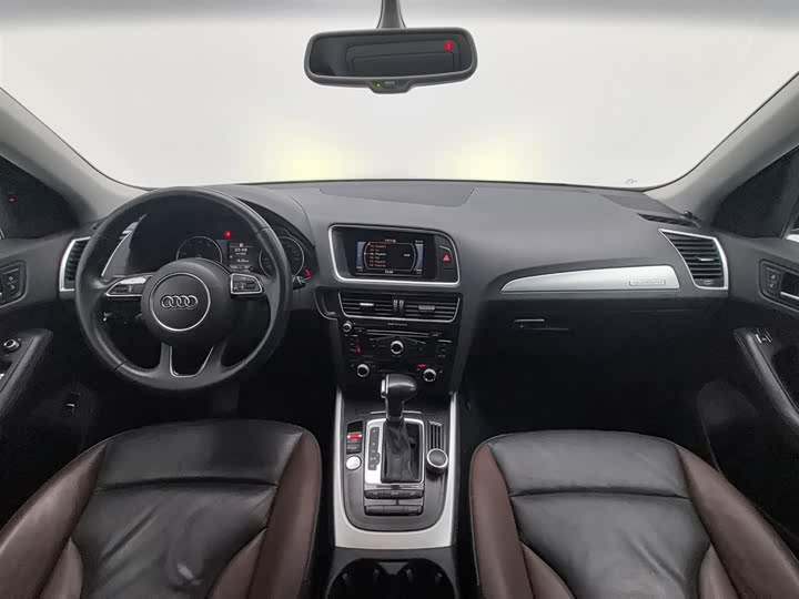 Audi Q5 2017 Plus 40 TFSI — фото 5