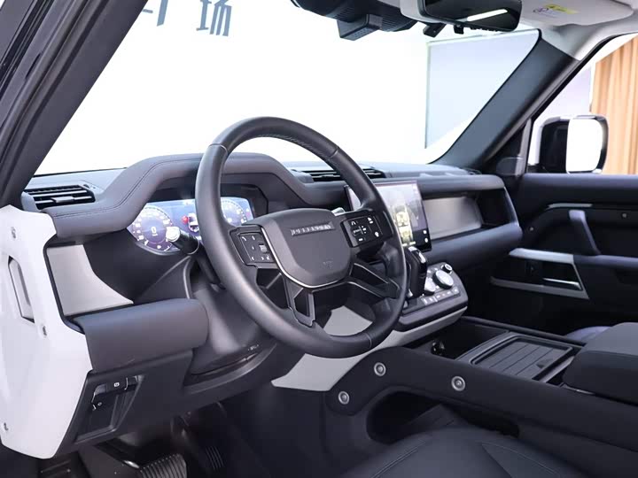 Land Rover Defender — фото 11