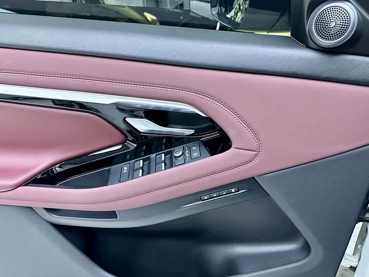 Land Rover Range Rover Evoque — фото 18
