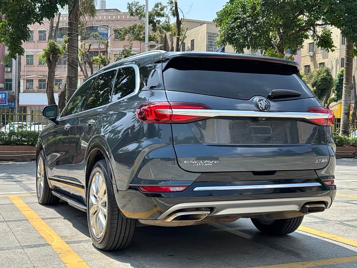 Buick Enclave — фото 7