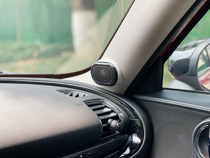 MINI Clubman — фото 8