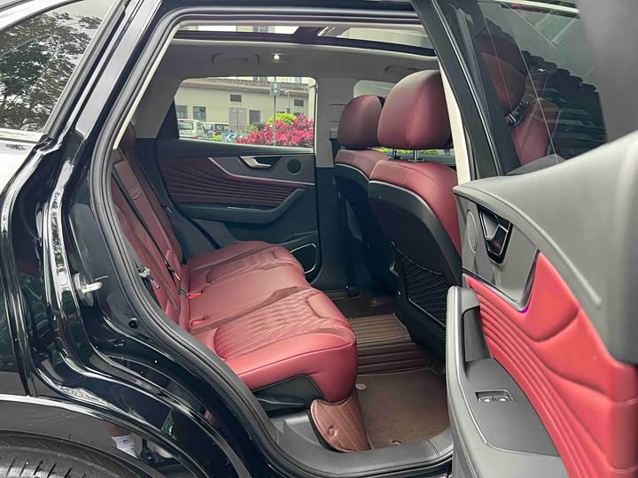 Hongqi HS5 2023 2.0 T Pro — фото 15