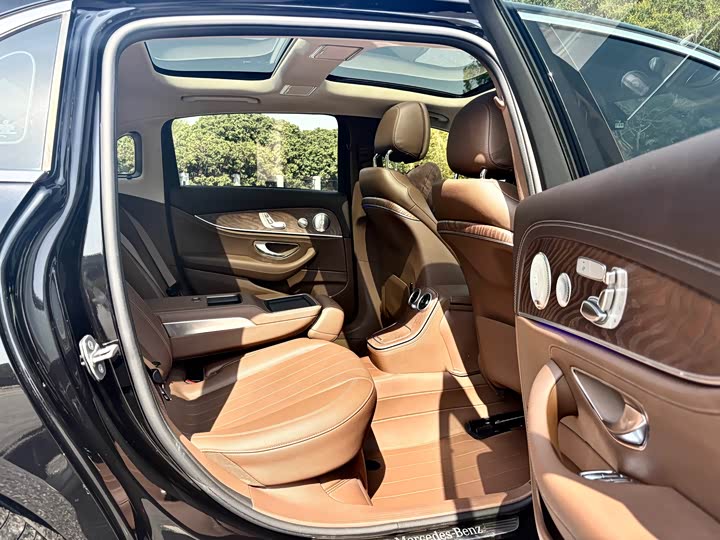 Mercedes-Benz E-Class 2023 E 300 L Luxury — фото 10