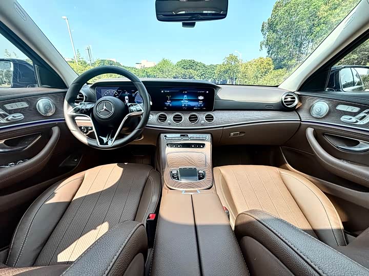 Mercedes-Benz E-Class 2023 E 300 L Luxury — фото 21