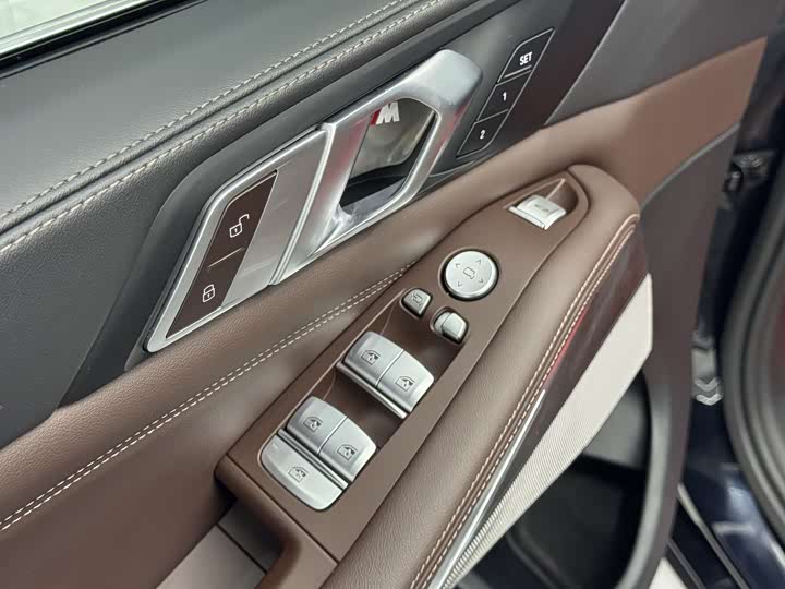 BMW X5 — фото 14