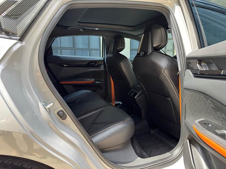 Changan UNI-V 2022 1.5 T — фото 9