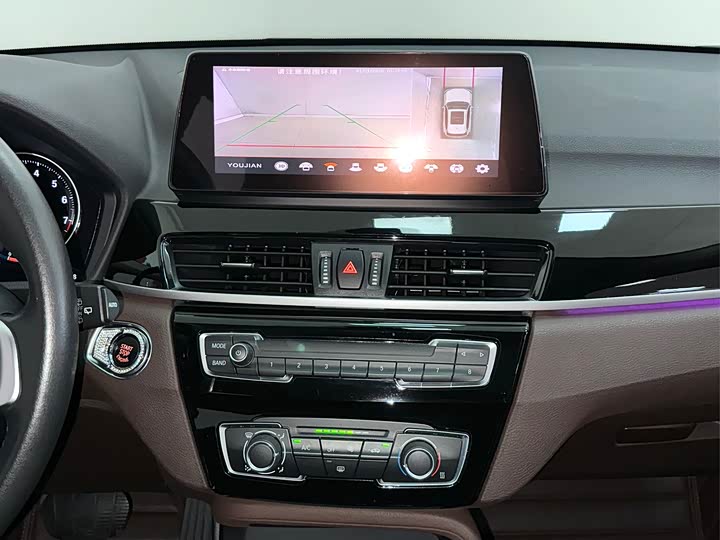 BMW X1 2021 s Drive 20 Li — фото 15