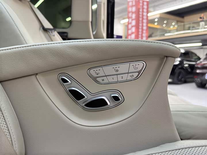 Mercedes-Benz V-Class 2018 V 260 L V — фото 11