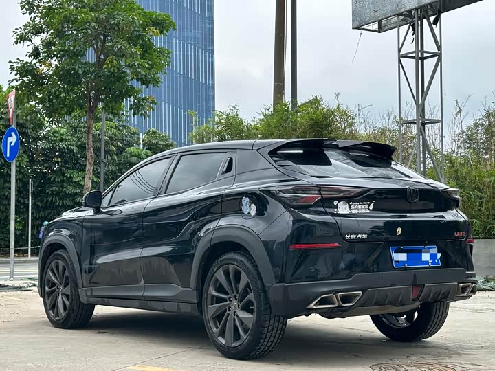 Changan UNI-T 2020 1.5 T Premium — фото 7