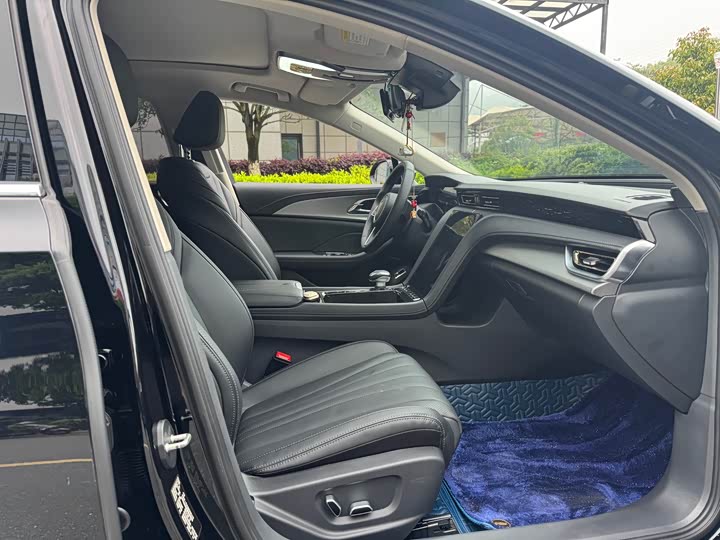 Hongqi H5 2023 1.5 T DCT — фото 9