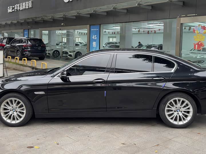 BMW 5-Series 2014 525 Li — фото 14