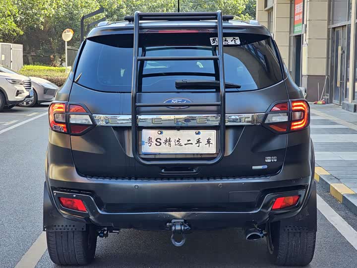 Ford Everest — фото 5