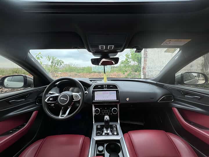 Jaguar XEL 2020 2.0 T 200 PS R-DYNAMIC S — фото 5