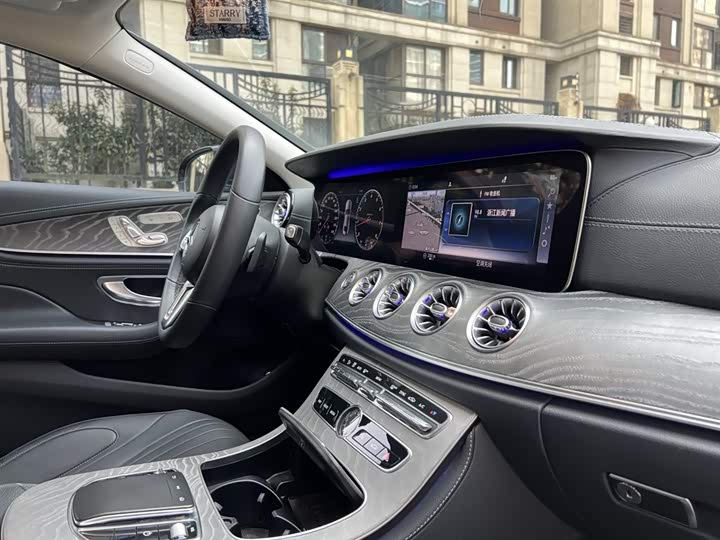 Mercedes-Benz CLS 2020 CLS 300 — фото 12