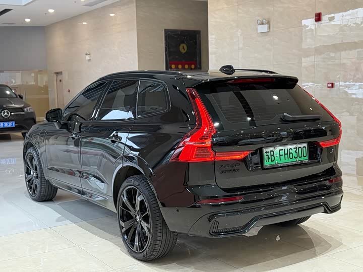 Volvo XC60 Hybrid 2025 Hybrid 4 WD — фото 16