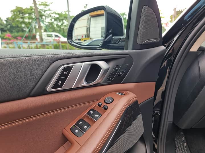 BMW X5 2021 x Drive 40i M — фото 10