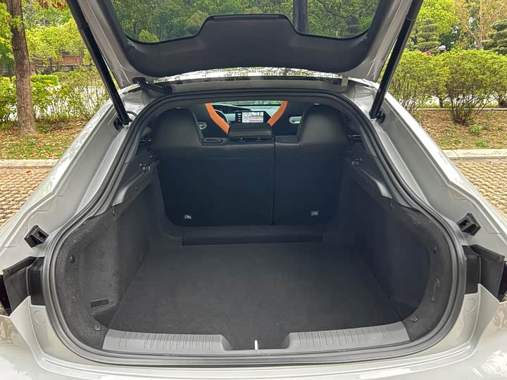 Changan UNI-V 2024 1.5 T Sport — фото 34