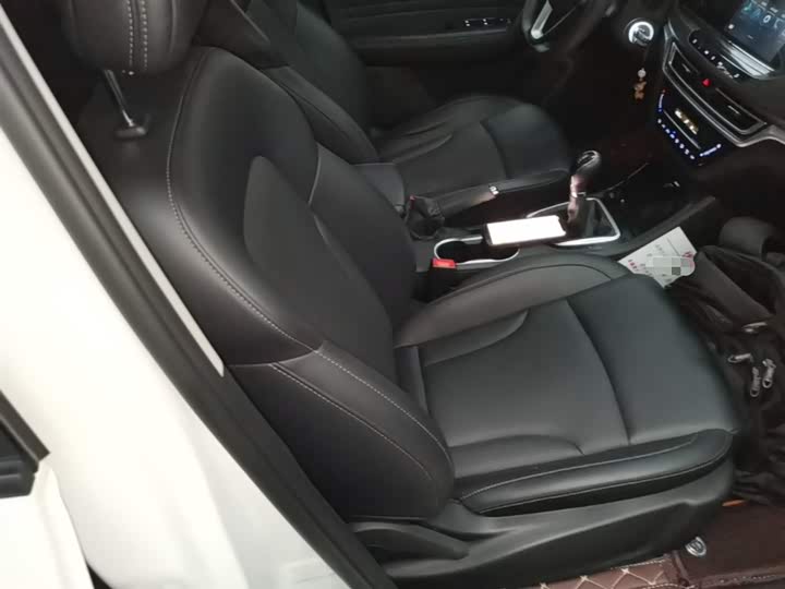 Changan CS35 PLUS 2021 1.6 L MT — фото 25