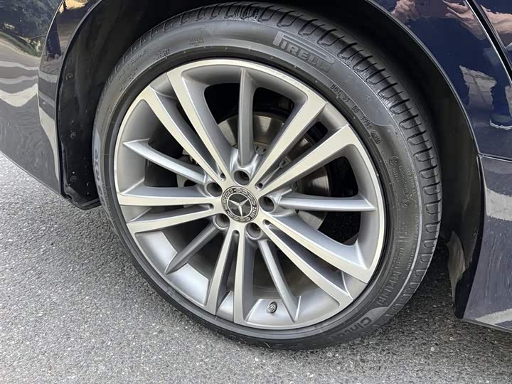 Mercedes-Benz CLS 2020 CLS 300 — фото 16