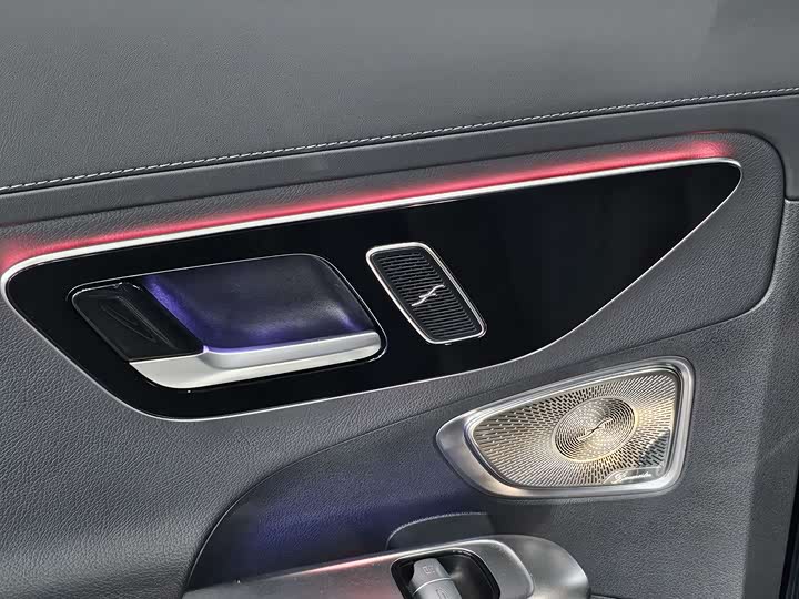 Mercedes-Benz C-Class 2023 C 260 L — фото 13