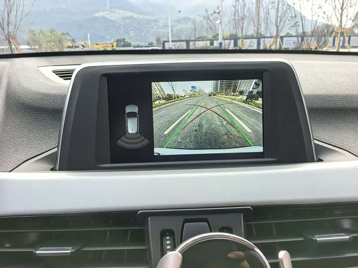 BMW X1 2019 s Drive 20 Li Leading — фото 22