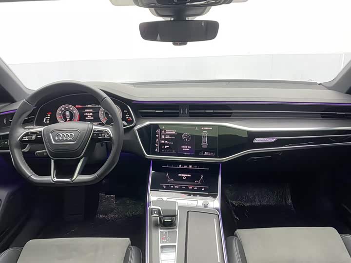 Audi A6L 2024 45 TFSI quattro — фото 13