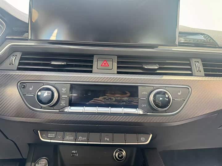 Audi A4L 2023 40 TFSI quattro — фото 11