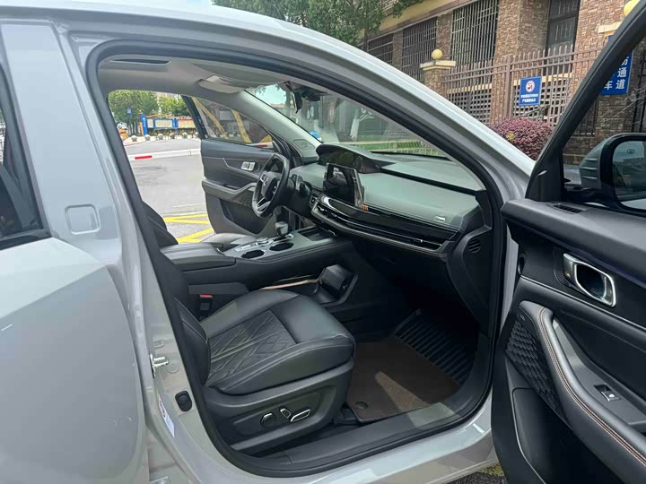 Changan UNI-K 2021 2.0 T Premium — фото 8