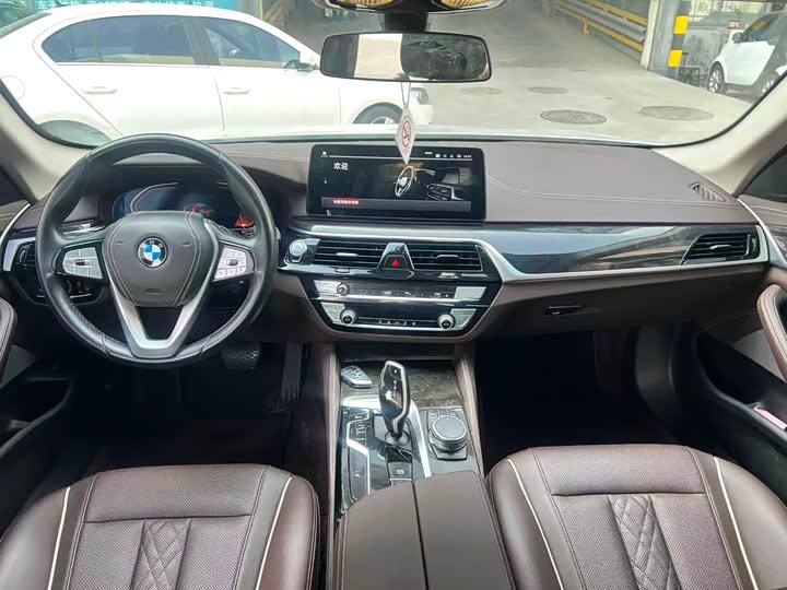 BMW 5 Series 525Li люкс-пакет — фото 5