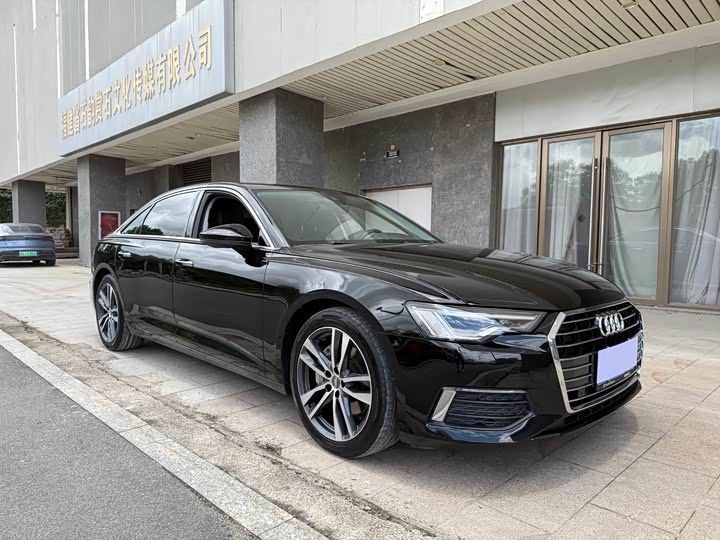 Audi A6L 2020 40 TFSI — фото 3