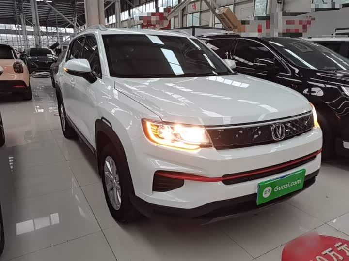 Changan CS35 PLUS 2021 1.6 L MT — фото 4