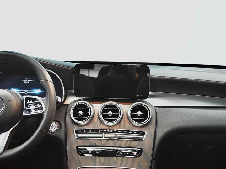 Mercedes-Benz GLC 2020 GLC 260 L 4 MATIC Luxury — фото 28