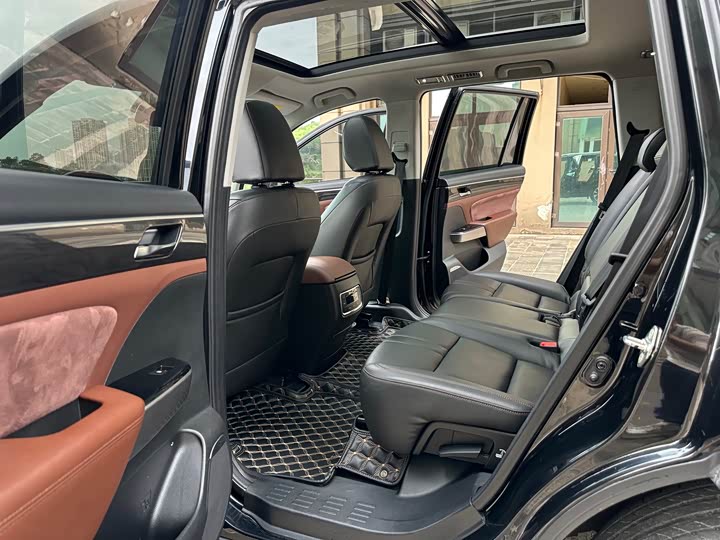 Trumpchi GS8 2017 320 T 2 WD （ ） — фото 10