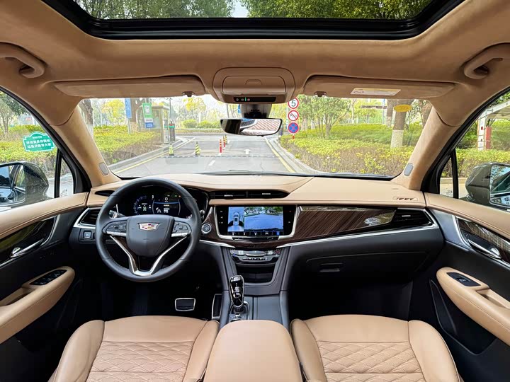 Cadillac XT6 2025 2.0 T 4 WD — фото 4