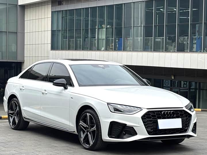 Audi A4L 2024 40 TFSI — фото 3