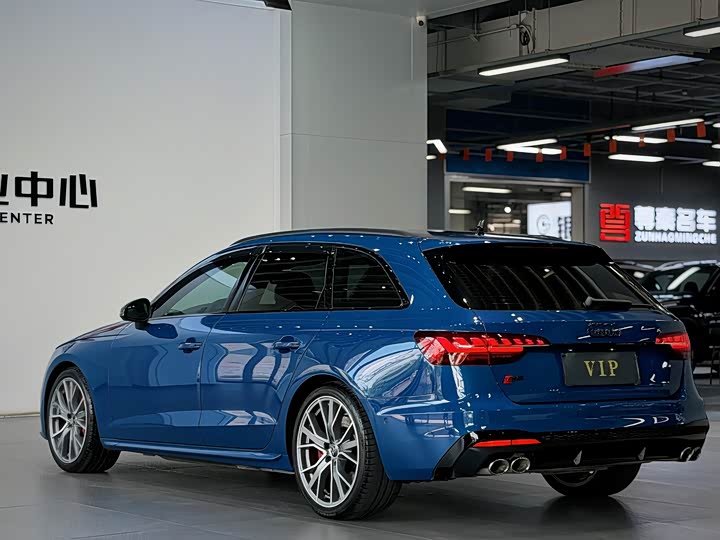 Audi S 4 2023 S 4 Avant 3.0 TFSI — фото 4