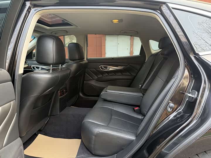 Infiniti Q70 2015 Q 70 L 3.5 L Hybrid — фото 13