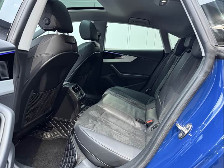 Audi A5 2023 Sportback 40 TFSI quattro — фото 9