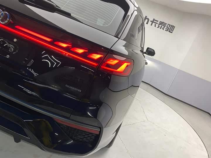 Audi Q6 2023 45 TFSI quattro — фото 10