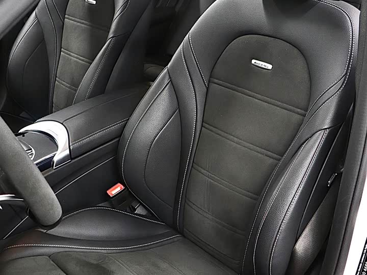 Mercedes-Benz C-Class 2019 AMG C 63 — фото 8