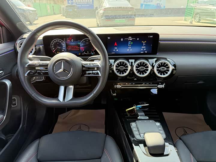 Mercedes-Benz A-Class 2024 A 200 L — фото 5