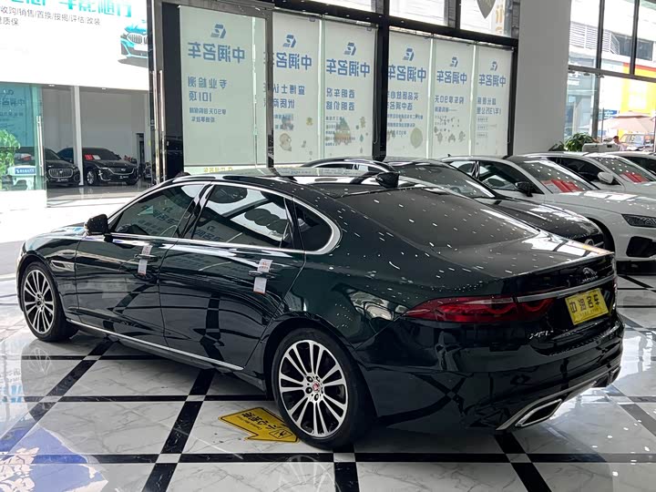 Jaguar XFL 2024 2.0 T P 250 2 WD — фото 17