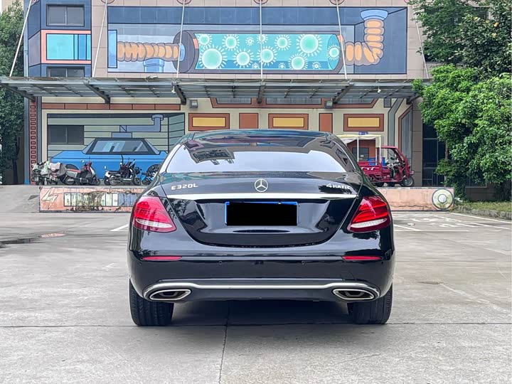 Mercedes-Benz E-Class 2017 E 320 L 4 MATIC — фото 4