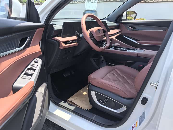 Changan CS75 PLUS 2023 1.5 T ATLuxury — фото 4