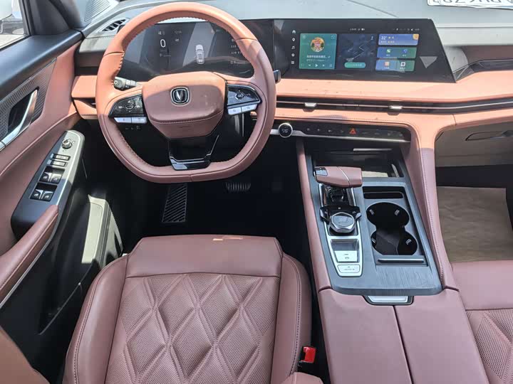 Changan CS75 PLUS 2023 1.5 T ATLuxury — фото 8