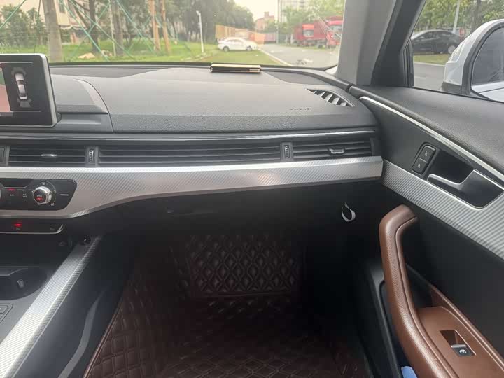 Audi A4L 2017 Plus 40 TFSI — фото 16